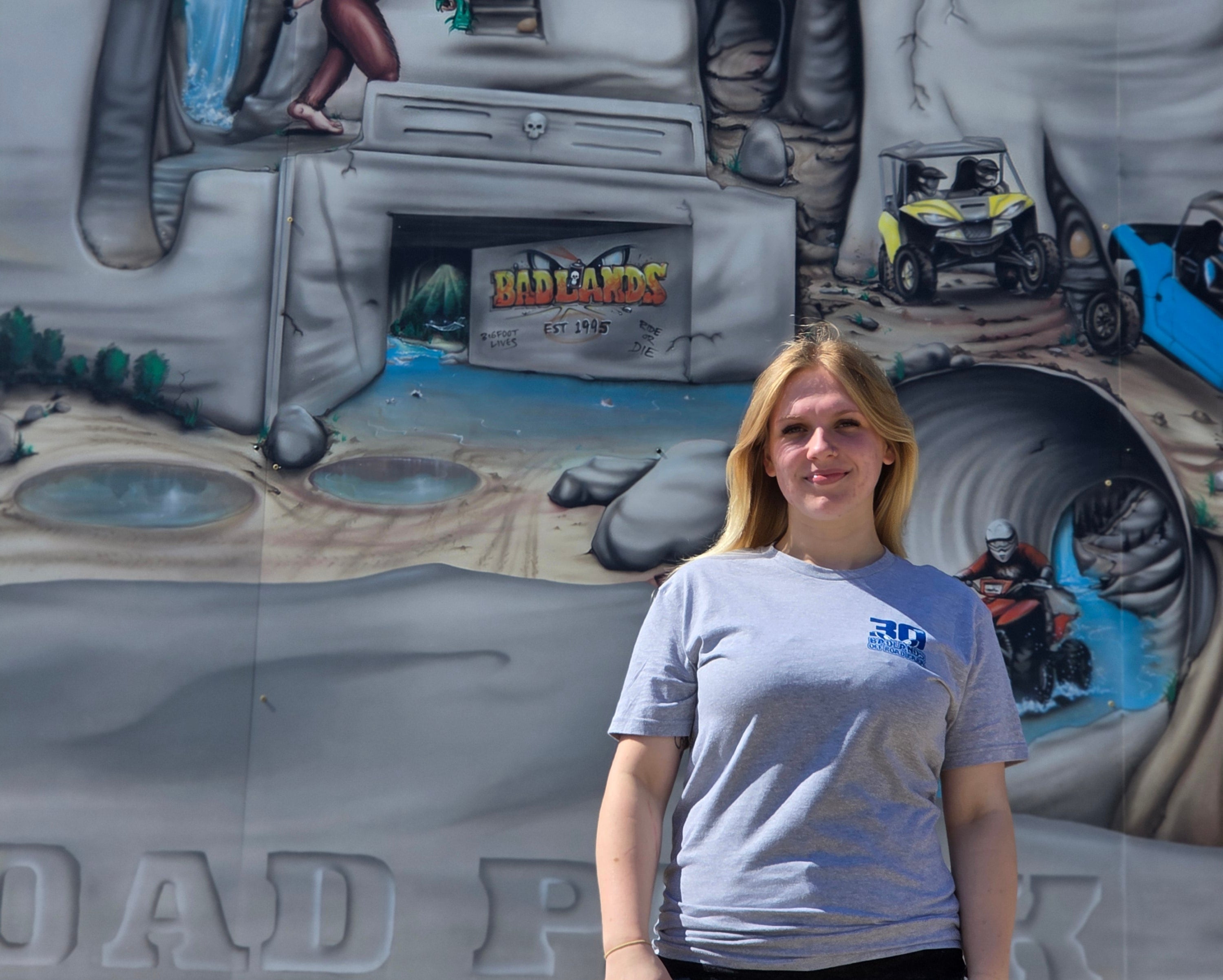 Retro Wolf Badlands 30TH Anniversary T-Shirt