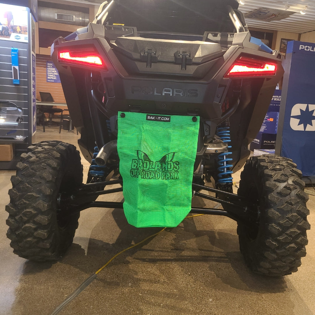 Badlands Sak-Its, Small and Large