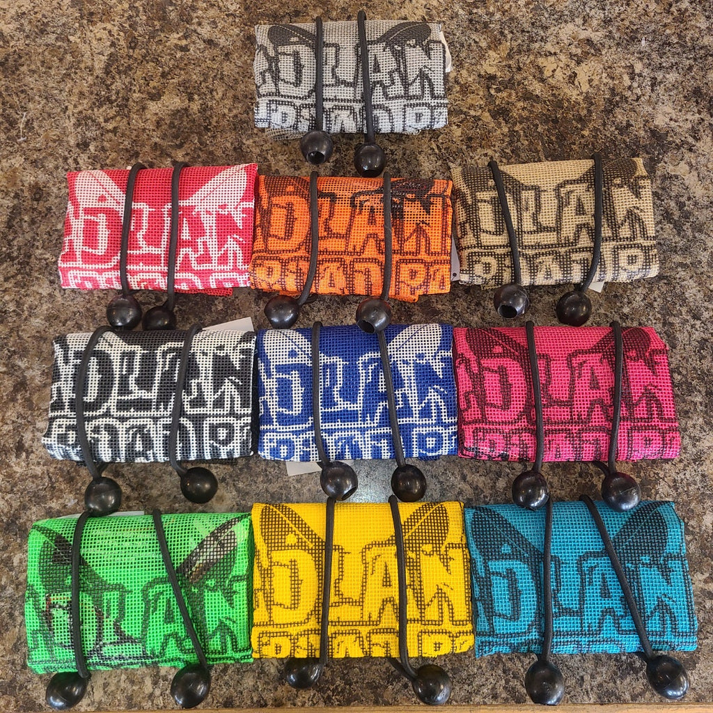 Badlands Sak-Its, Small and Large